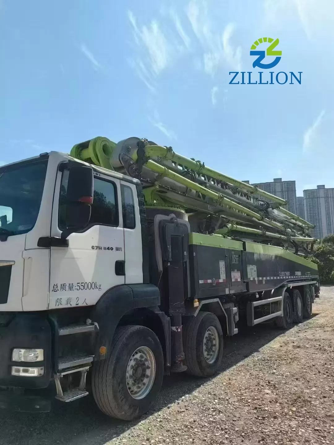 2023 Zoomlion 67m Truck-Mounted Concrete Pump Truck with Sitrak Chassis